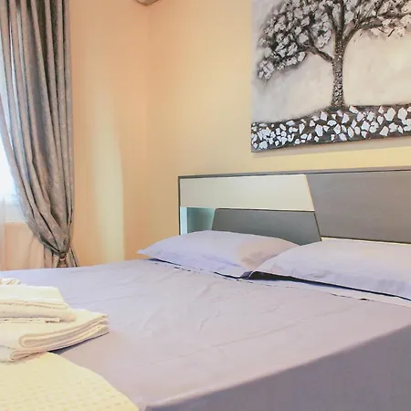 Thomas Sea View Apartment