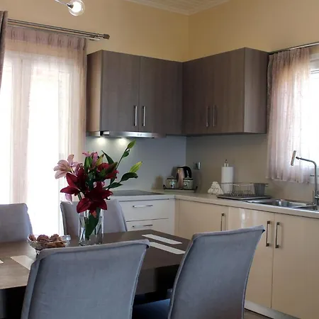 Thomas Sea View Apartment Gimari